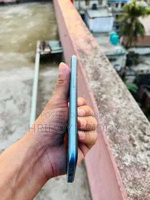 Realme 8 5G (Used)