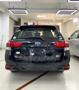 Toyota Fielder HYBRID 2020