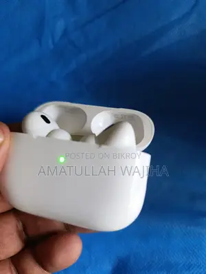 অ্যাপল এয়ারবাডস প্রো ২য় জেনারেশন (ব্যবহৃত)