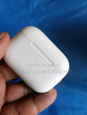 অ্যাপল এয়ারবাডস প্রো ২য় জেনারেশন (ব্যবহৃত)