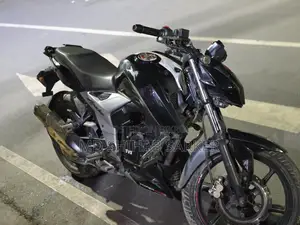 TVS Apache 4V 2022