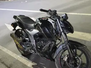 TVS Apache 4V 2022