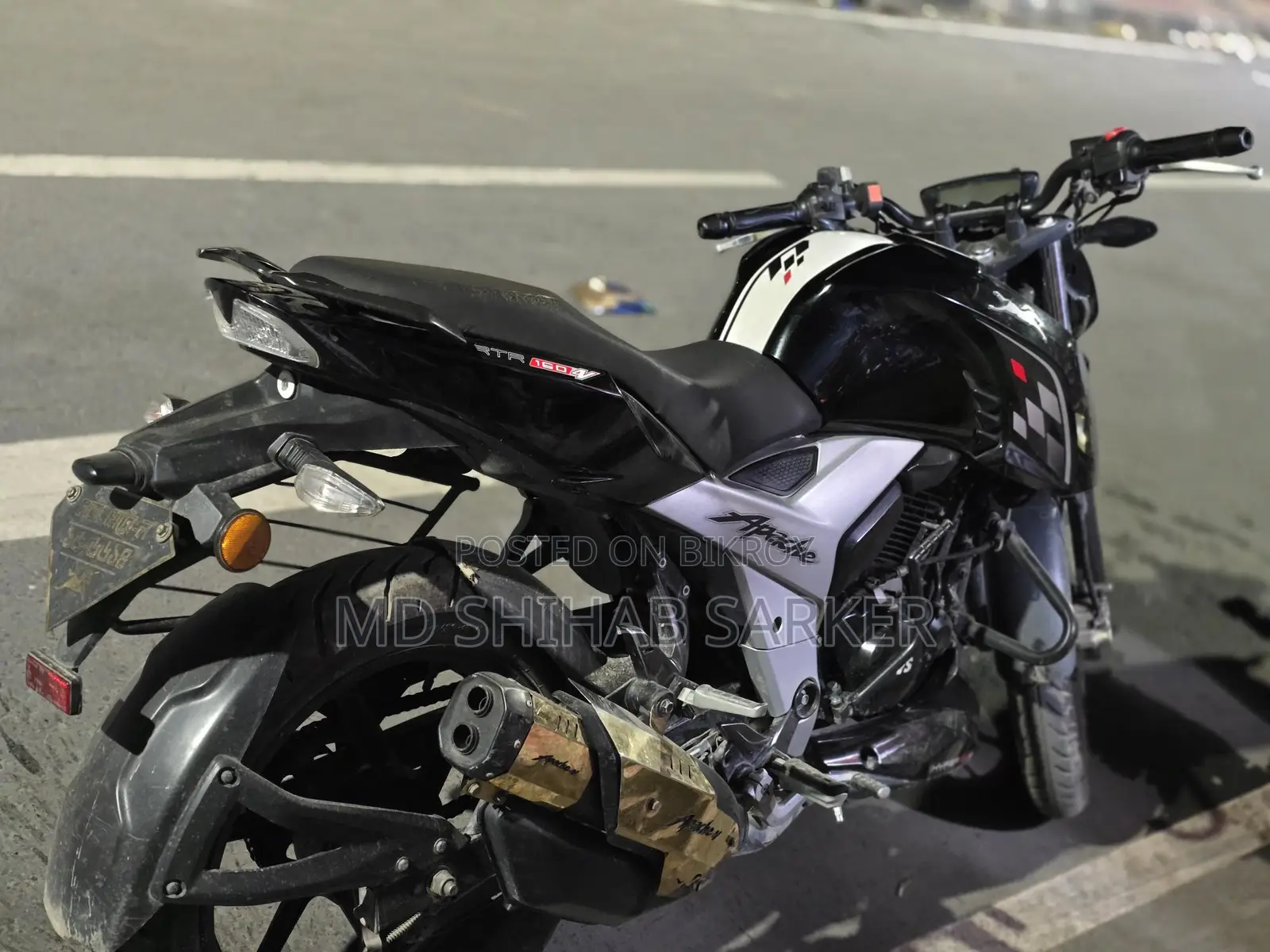 TVS Apache 4V 2022