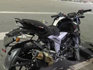 TVS Apache 4V 2022