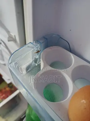 Vision Refrigerator 185 Liter