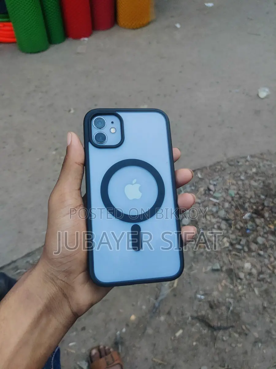 Apple iPhone 11 128GB / New Condition (Used)