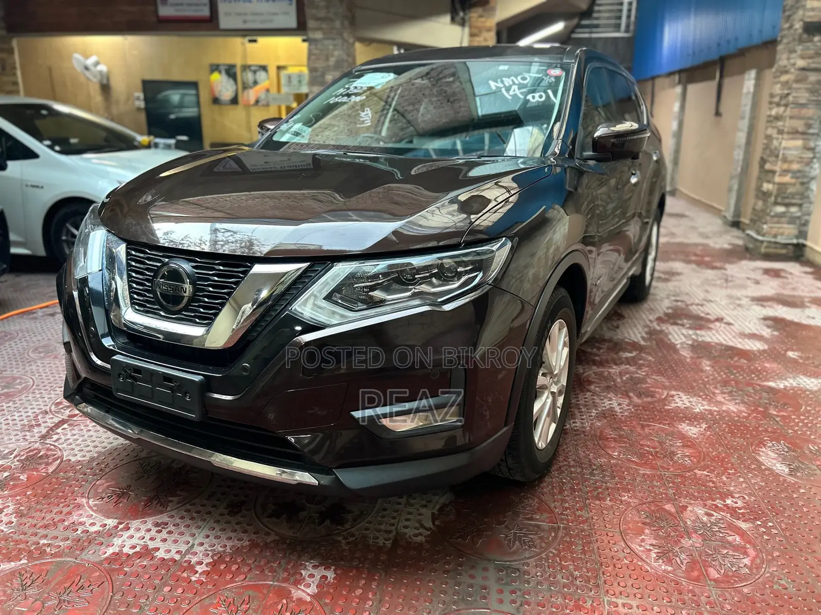 Nissan X-Trail EBP IMPERAL AMBER / 2020