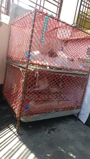 পাখির খাঁচা বা কবুতরের
