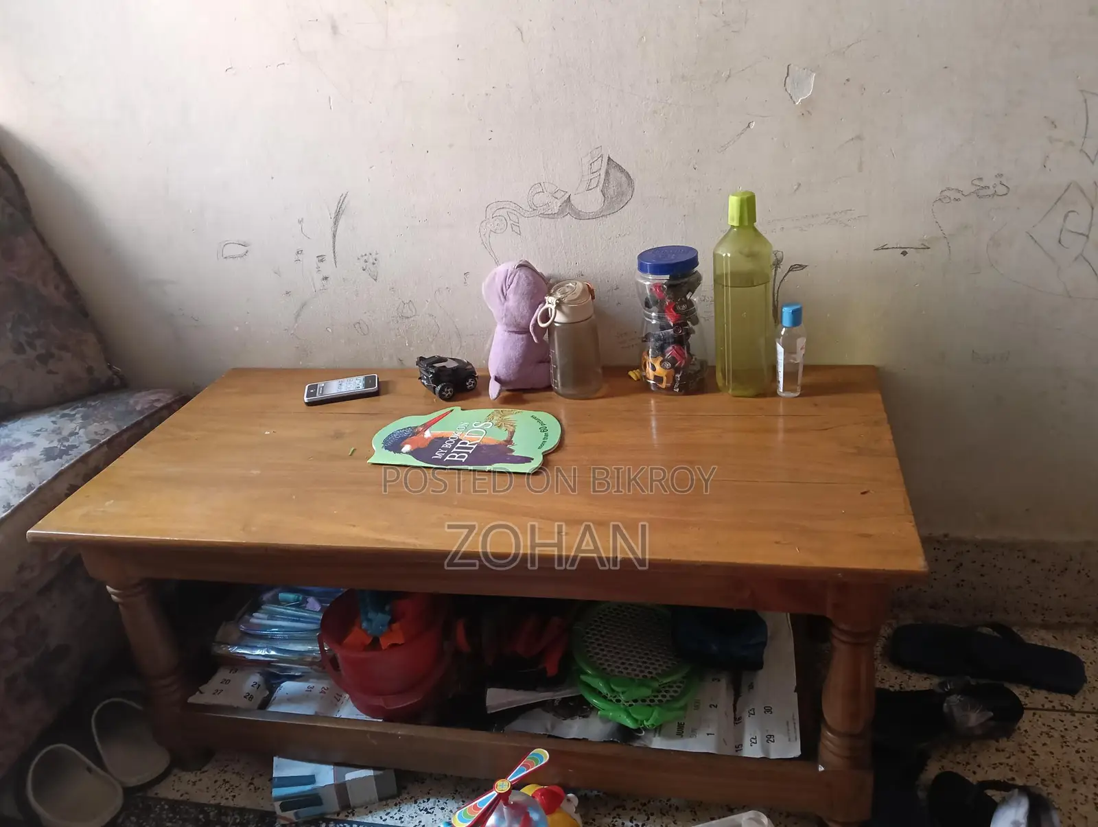 Fully Fresh Wooden Sofa