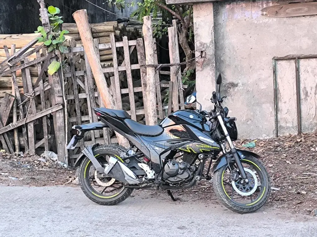 Suzuki Gixxer FI Disc . 2024