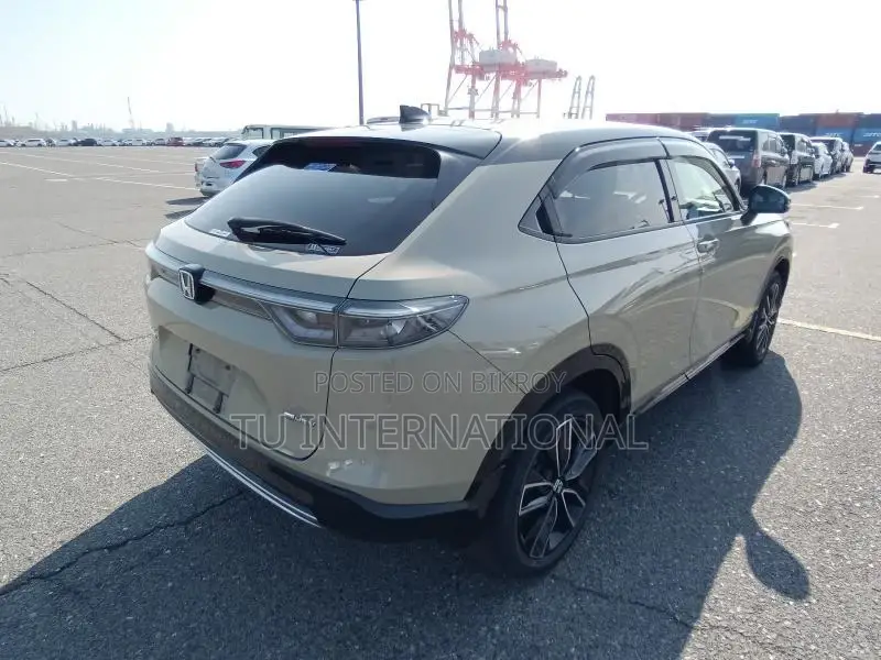 Honda Vezel e:HEV PLAY MOONROOF 2021
