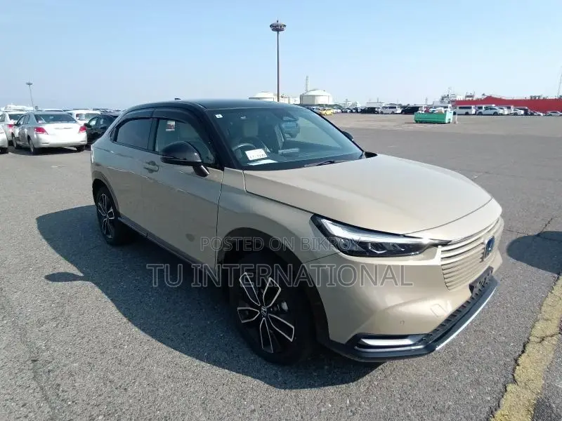 Honda Vezel e:HEV PLAY MOONROOF 2021