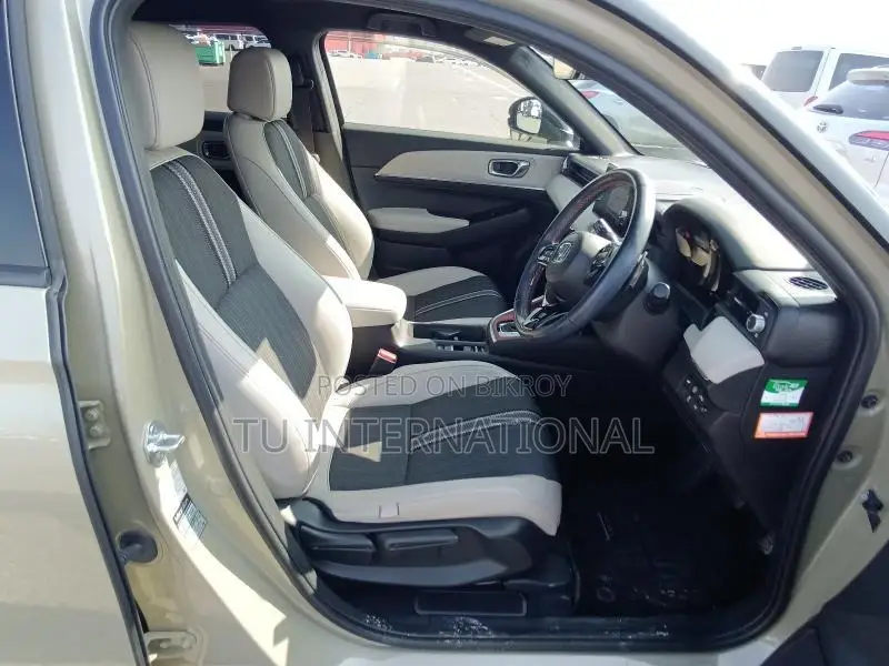 Honda Vezel e:HEV PLAY MOONROOF 2021