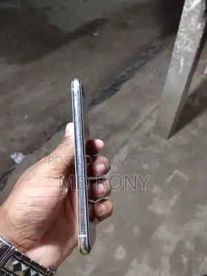 Apple iPhone X (Used)