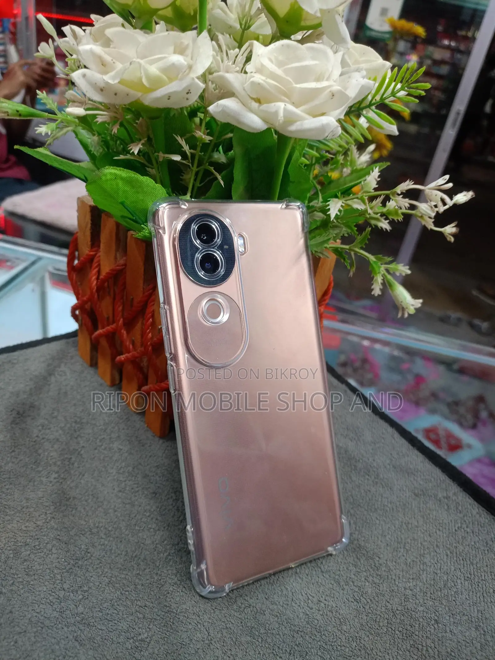 Vivo V40 8/256 (Used)