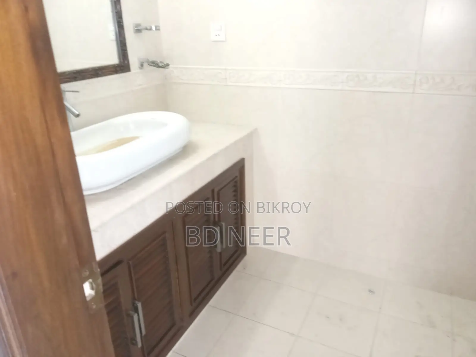 3200-Sq Ft Resident Building for Office Rent in Gulshan-1