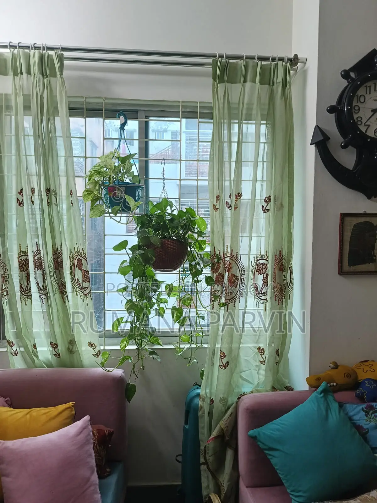 1050 Square Feet Ready Flat for Urgent Sale