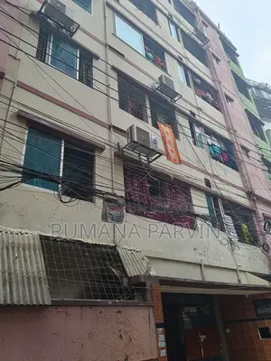 1050 Square Feet Ready Flat for Urgent Sale