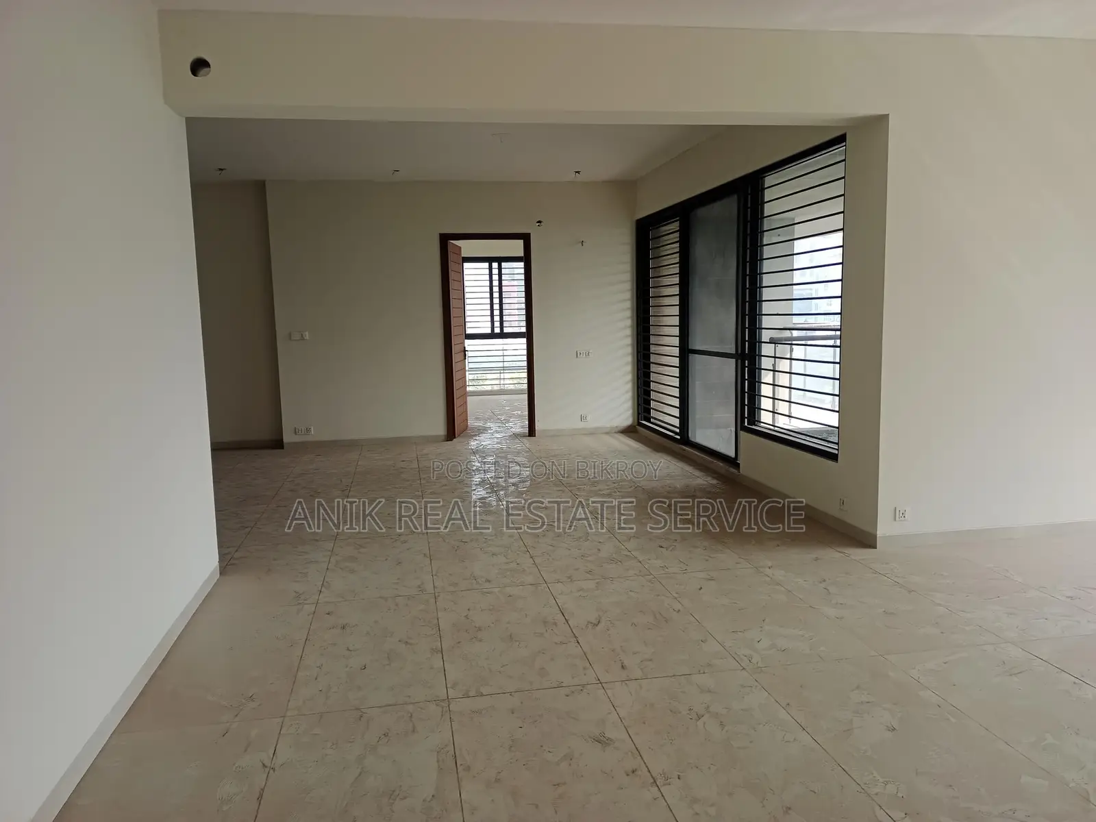 Good Quality 4500 Sft Un Farnised Flat Rent At Gulshan 2