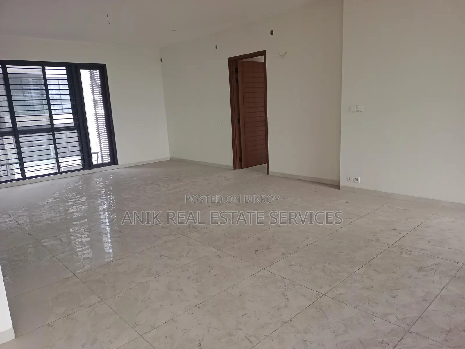 গুলশান ২-এ ভালো মানের ৪৫০০ বর্গফুটের আনফার্নিশড ফ্ল্যাট ভাড়া