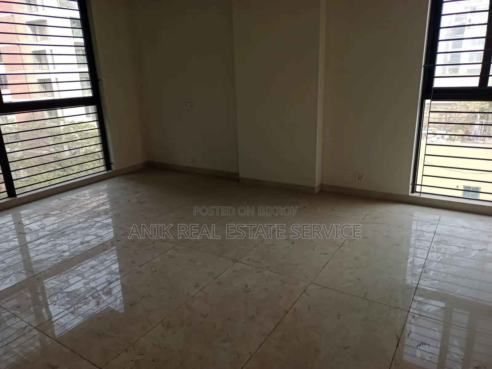 Good Quality 4500 Sft Un Farnised Flat Rent At Gulshan 2