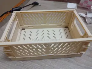 নীল ডেস্ক অর্গানাইজার
