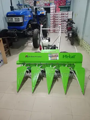 Paddy Harvesting Reaper Machine