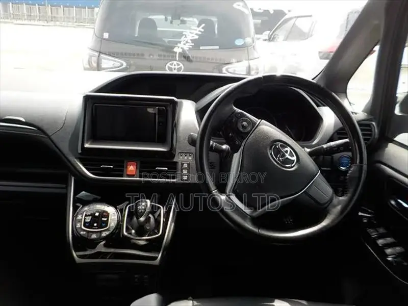 Toyota Esquire GI PKG 4.0 BLACK 2020