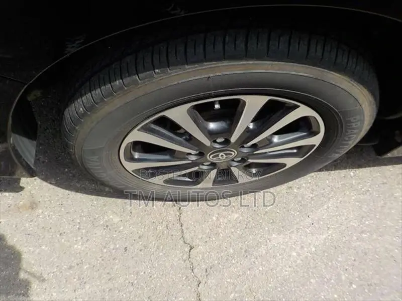 Toyota Esquire GI PKG 4.0 BLACK 2020