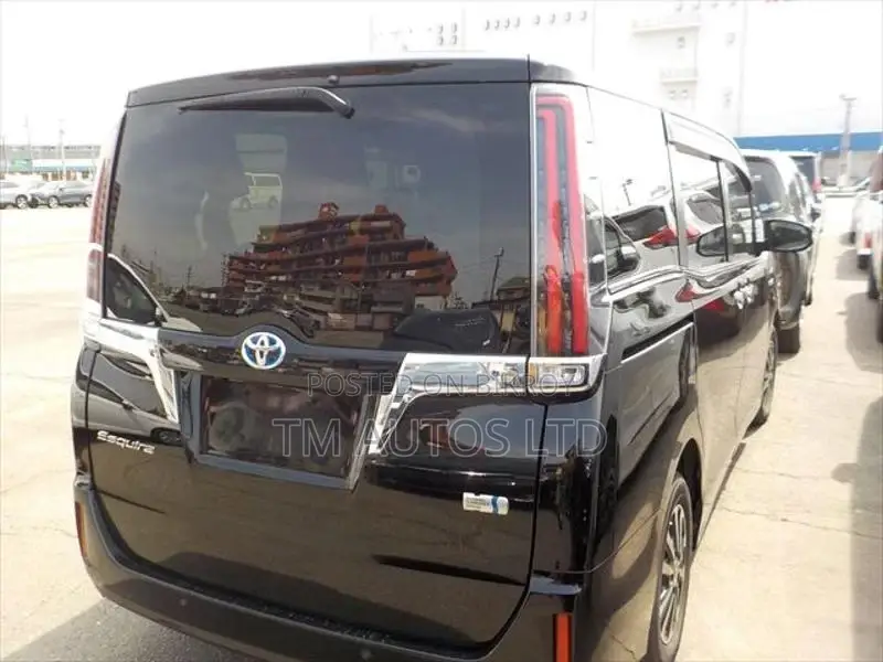 Toyota Esquire GI PKG 4.0 BLACK 2020