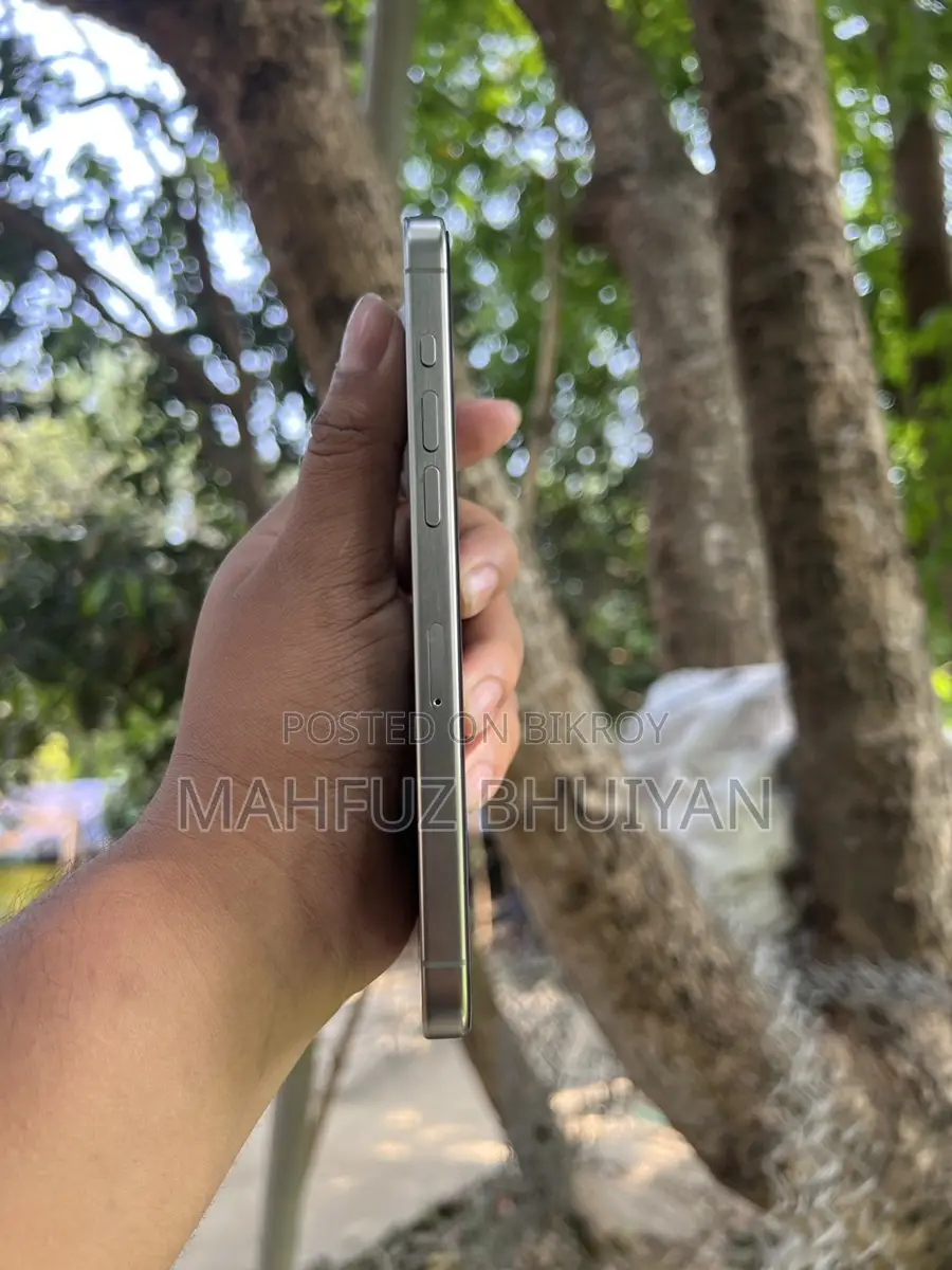 Apple iPhone 15 Pro Max Japan (Used)