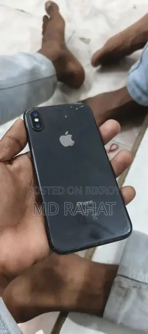 Apple iPhone X (Used)