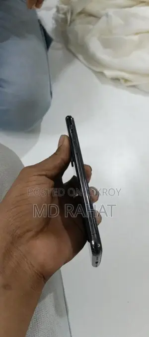 Apple iPhone X (Used)