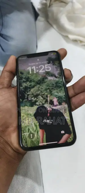 Apple iPhone X (Used)