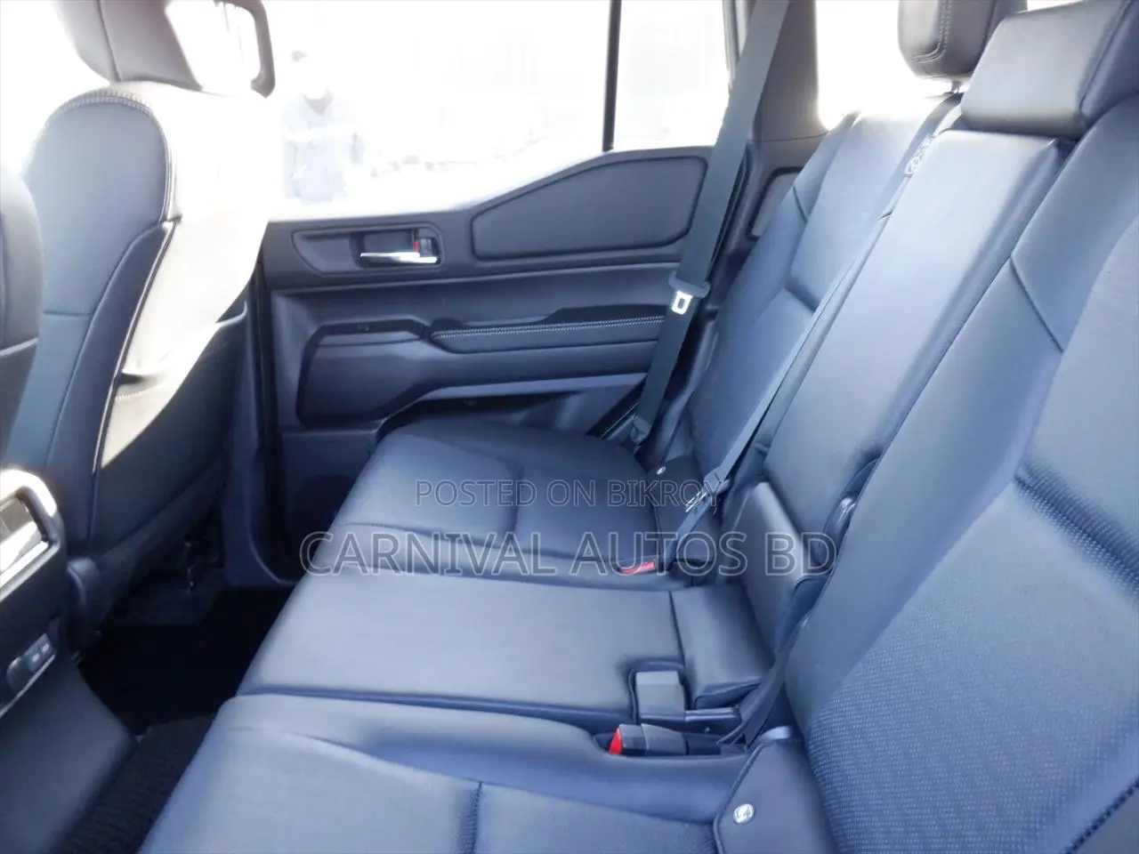 Toyota Land Cruiser PRADO 250 VX 2024