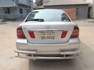 Toyota Premio M. CROP 2006