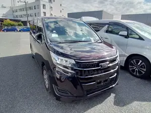 Toyota Noah X 2021