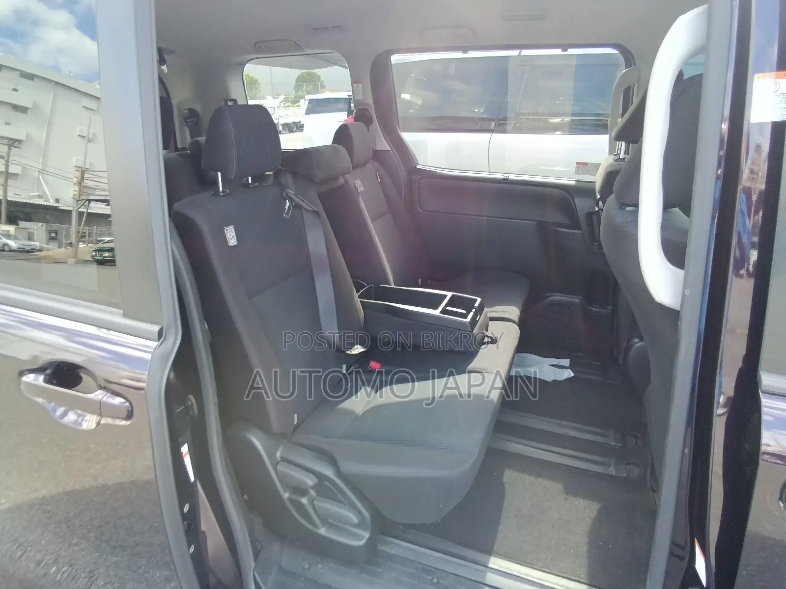 Toyota Noah X 2021