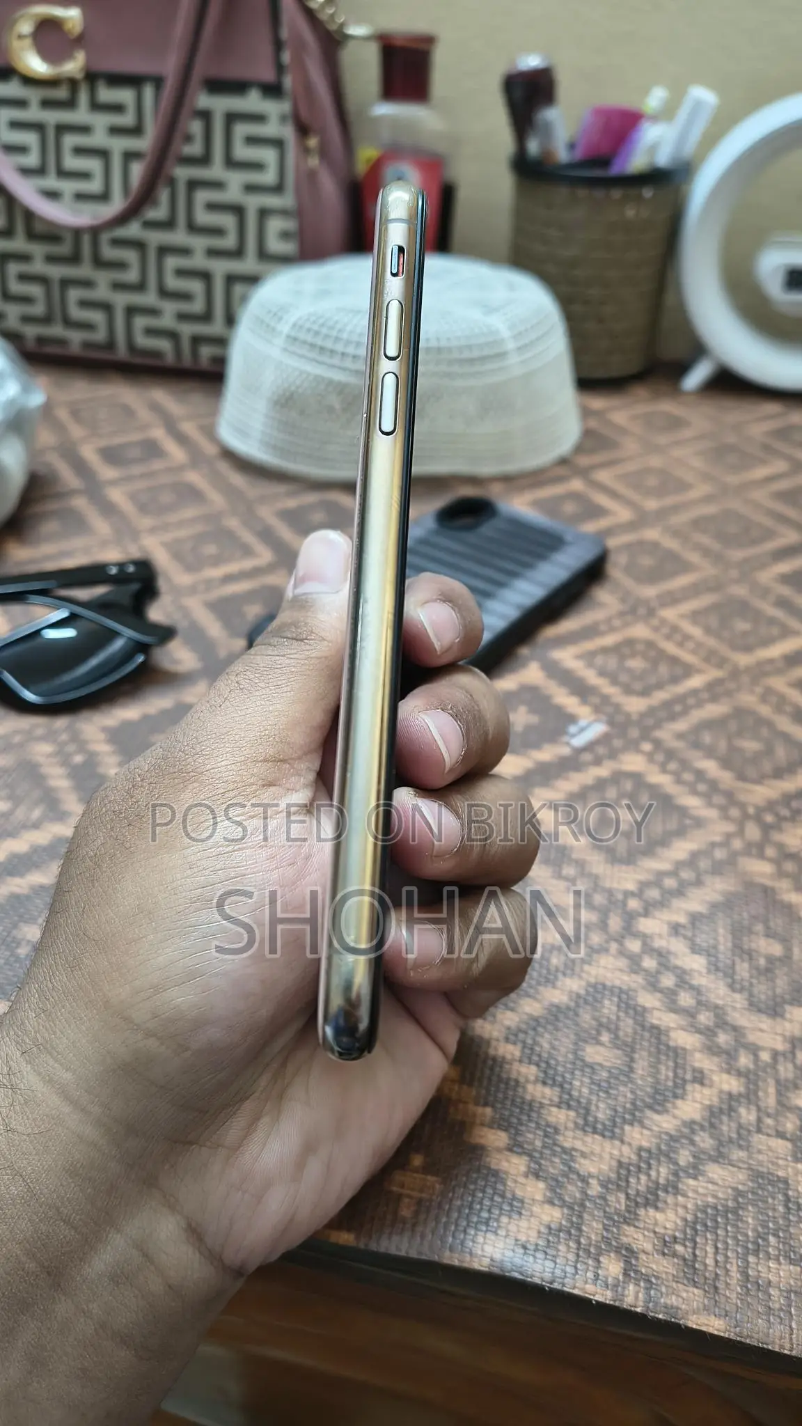 Apple iPhone XS (Used)