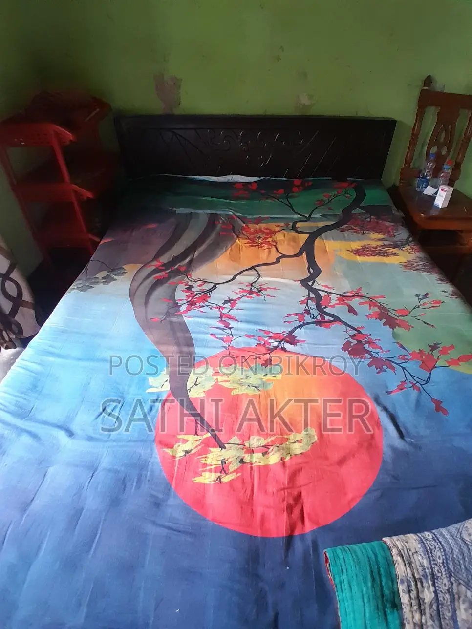 মালয়েশিয়ান বোর্ডের খাট, জাজিম কোলবালিস ।