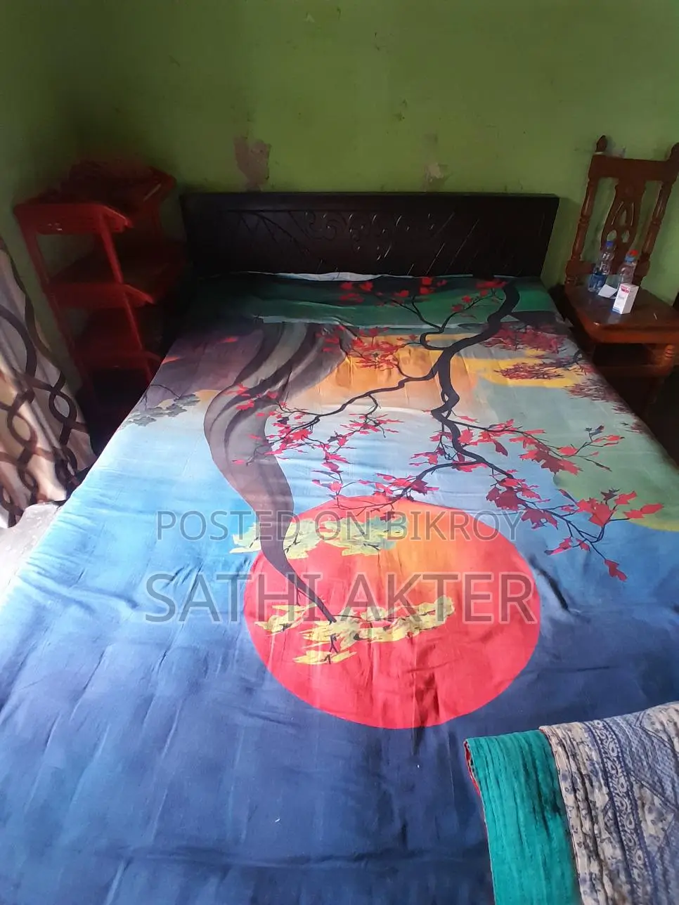 মালয়েশিয়ান বোর্ডের খাট, জাজিম কোলবালিস ।