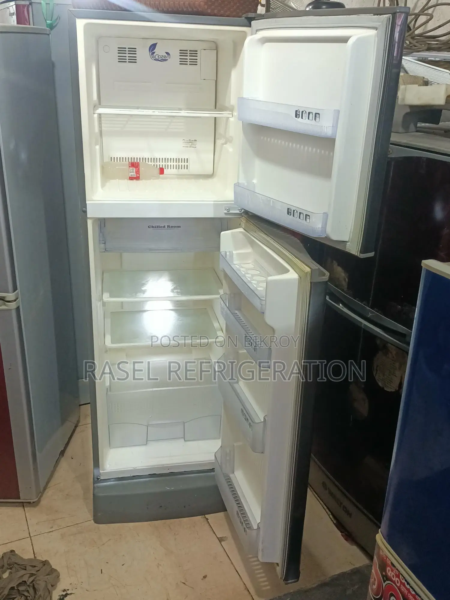 275 Liter Non-Frost Walton Fridge for sale. 15-day replacement warranty.