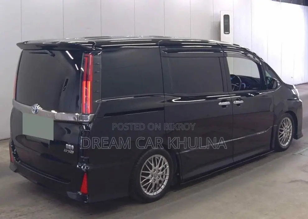 Toyota Noah HYBRID PKG.SI WXB 2021