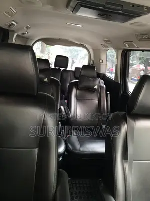 Toyota Noah x hybrid 2014