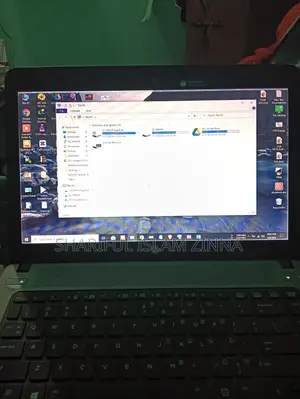 HP core i3 5gen 4gb