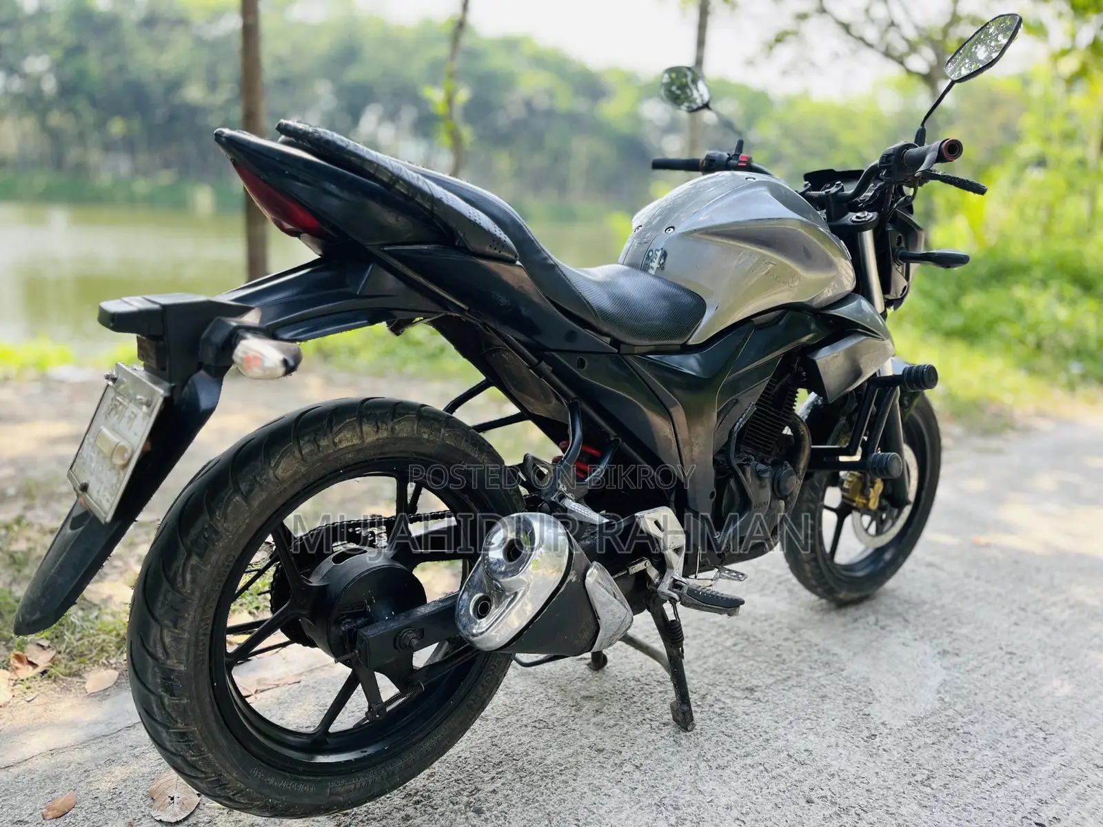 Suzuki Gixxer Monotone 2016