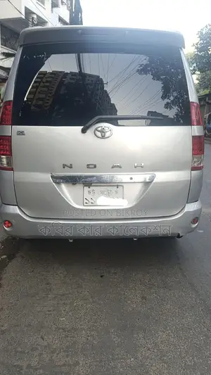 Toyota Noah X 2002
