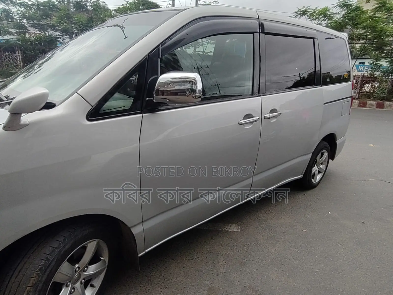 Toyota Noah X 2002