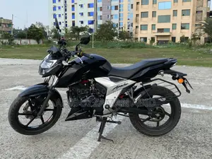 TVS Apache RTR . 2023