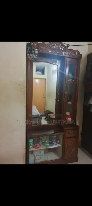 সেগুন কাঠের ড্রেসিং টেবিল বিক্রি হবে মজবুত ও টেকসই